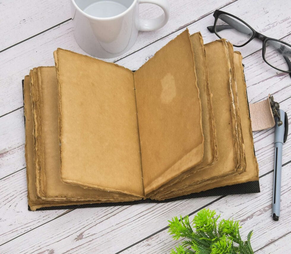 Romantic Vintage Leather Notebook with Lock | Couple Love Journal Diary with Heart Tree Design – Gift for Writers & Couples
(BLACKLUXE CRAFTS) - BLACKLUXECRAFTS
