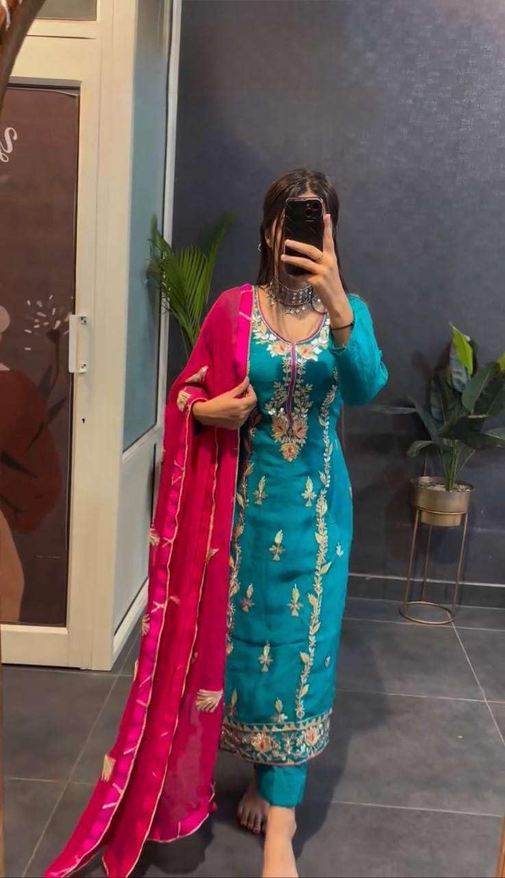 66558b49-ee33-4079-9878-bb706c45d24c