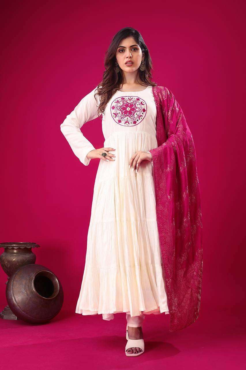 Anarkali Suit with Dupatta – Long Flared Ethnic Party Wear Dress for Women
(BLACKLUXE CRAFTS) - BLACKLUXECRAFTS