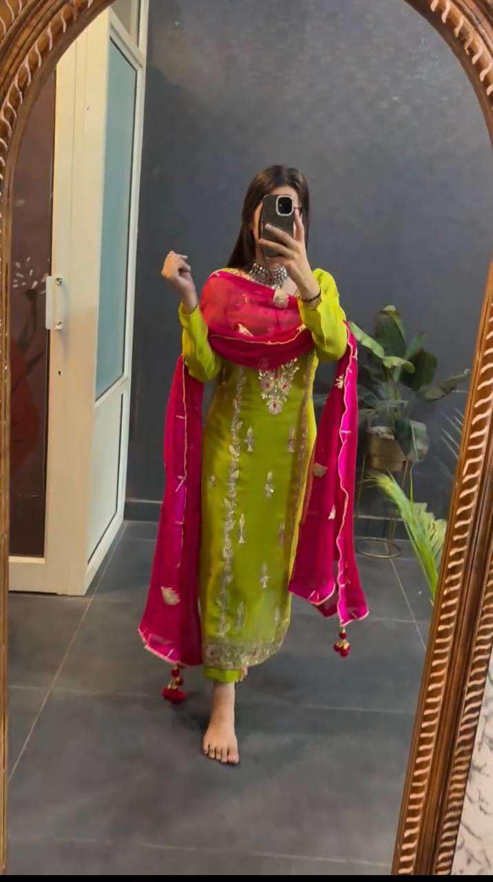 429ca945-f7ba-4c03-a355-66d29b244225