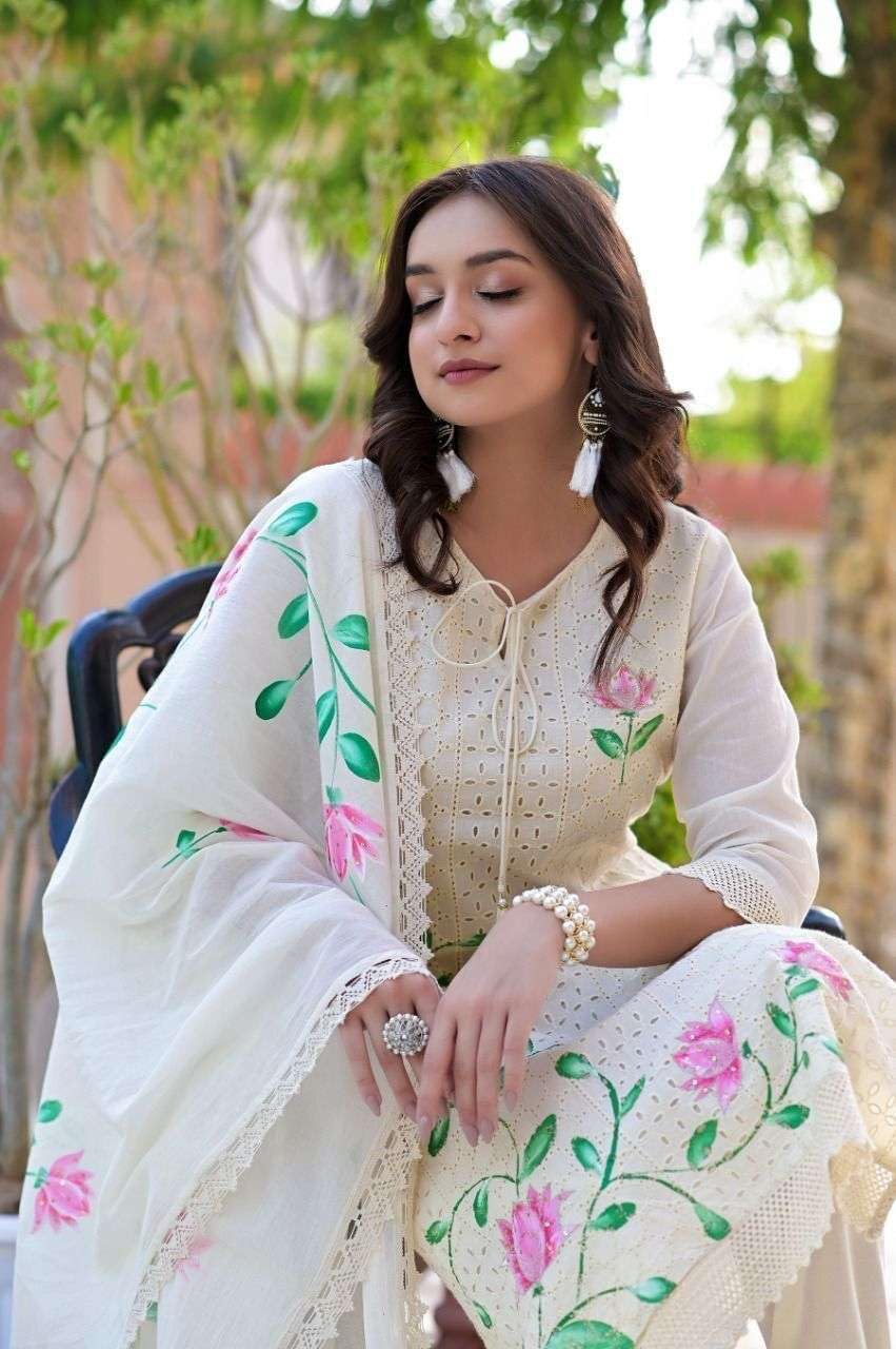 Women's Cotton Hand-Painted Chicken Shifli Straight Kurti With Pant and Mulmul Dupatta Set (BLACKLUXE CRAFTS) - BLACKLUXECRAFTS