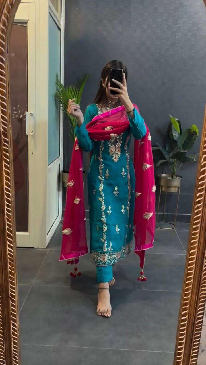 fb24fc3d-b411-4fe0-a271-279e083e2f4c