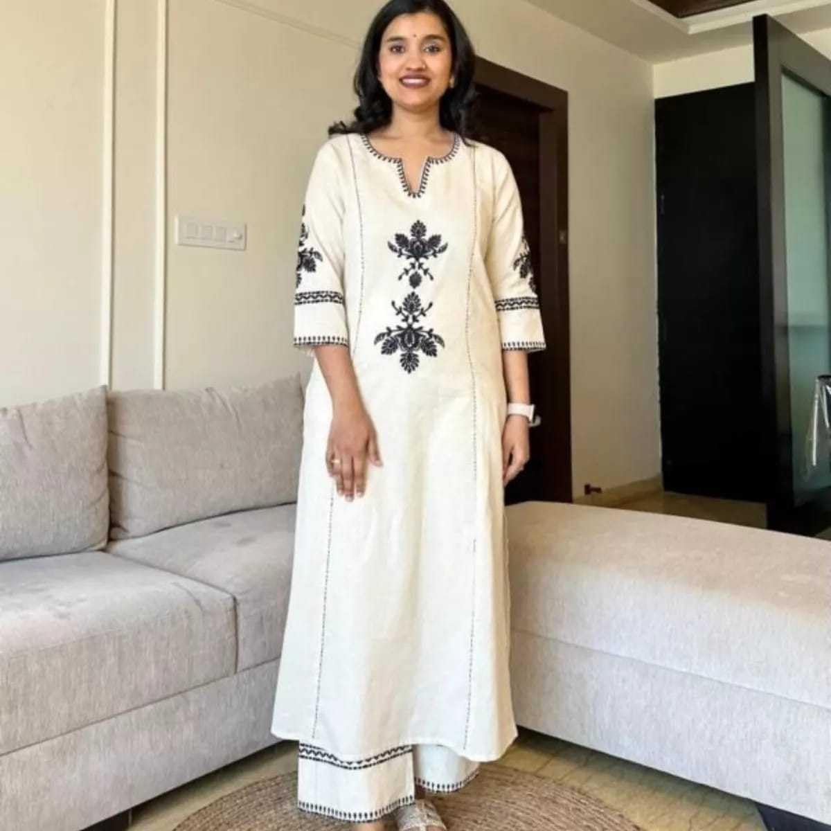 White Kurti with Black Embroidery & Palazzo Set – Women’s Elegant Ethnic Wear for Casual & Festive Occasions
(BLACKLUXE CRAFTS) - BLACKLUXECRAFTS