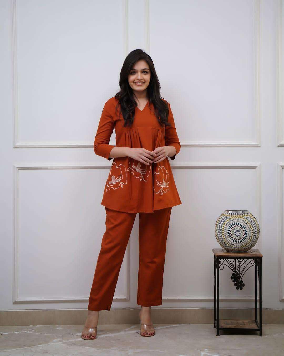 Women's Cotton Embroidered Co-ord Set 2 Piece Top Bottom Set (BLACKLUXE CRAFTS) - BLACKLUXECRAFTS