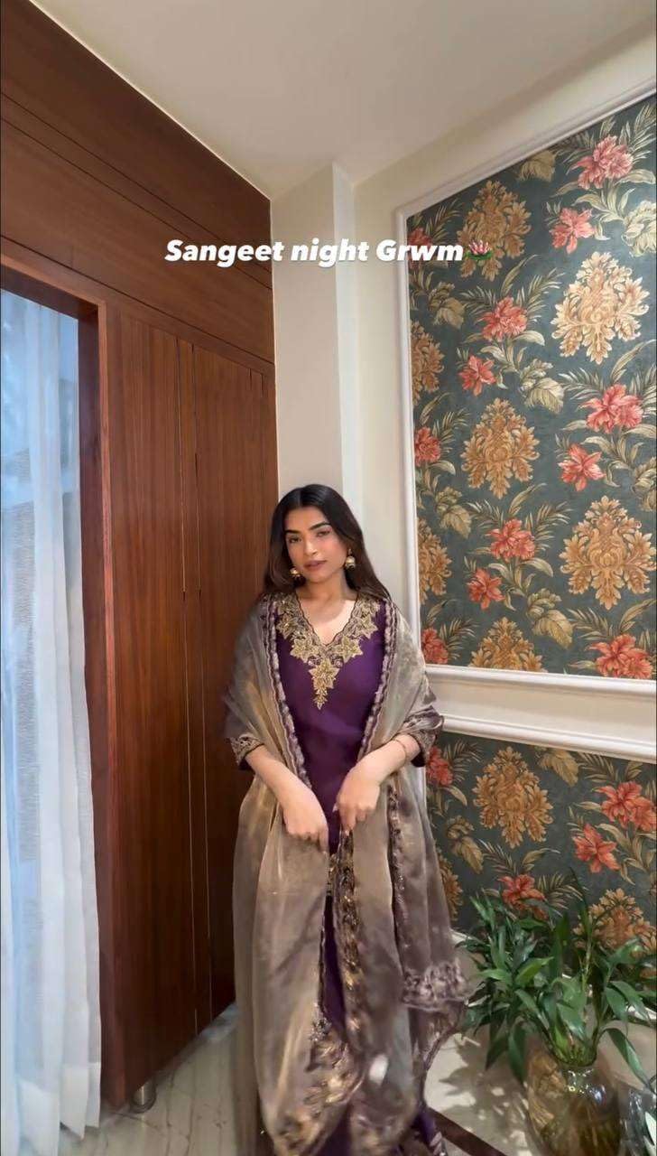 Women's Pure Chinnon Silk Embroidered Straight Kurti With Pant & Dupatta Set (BLACKLUXE CRAFTS) - BLACKLUXECRAFTS