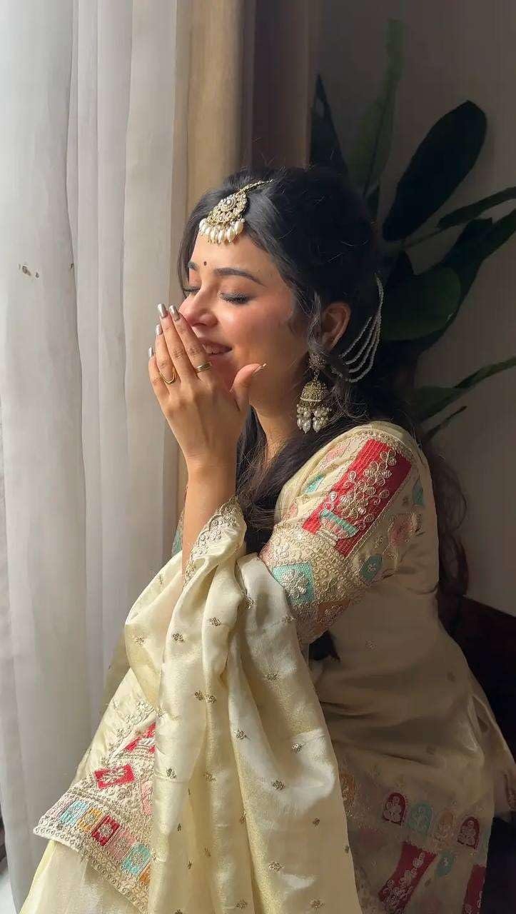 Women's Chinon Silk Embroidered Kurti With Sharara & Dupatta Set with Lace Border (BLACKLUXE CRAFTS) - BLACKLUXECRAFTS