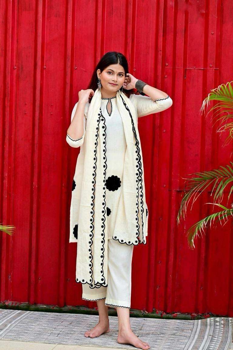 Cream Kurta Set with Black Appliqué & Dupatta | Elegant Cotton Ethnic Outfit for Women | Handmade Summer Kurti Pant Set
(BLACKLUXE CRAFTS) - BLACKLUXECRAFTS