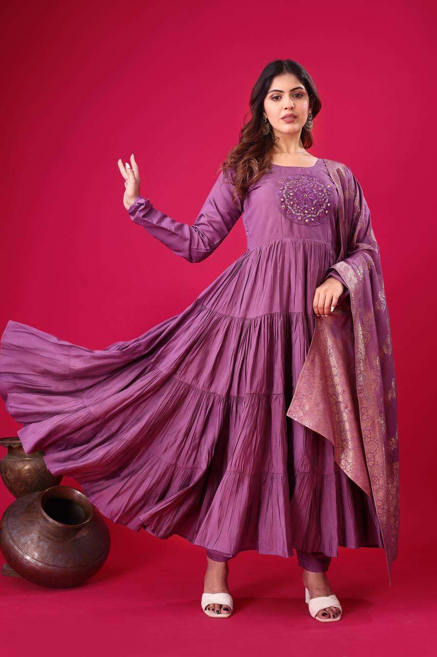 Anarkali Suit with Dupatta – Long Flared Ethnic Party Wear Dress for Women
(BLACKLUXE CRAFTS) - BLACKLUXECRAFTS