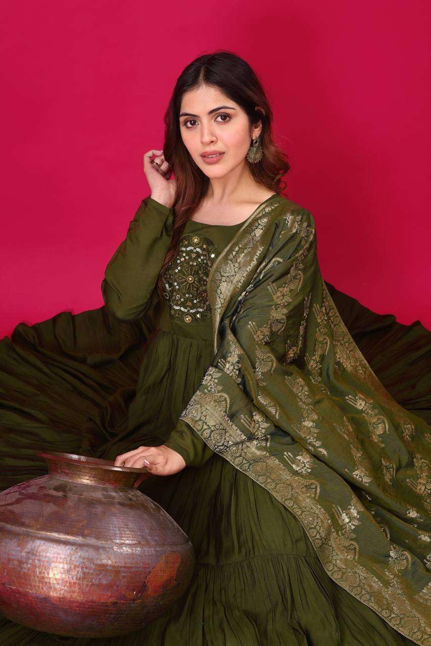 Anarkali Suit with Dupatta – Long Flared Ethnic Party Wear Dress for Women
(BLACKLUXE CRAFTS) - BLACKLUXECRAFTS