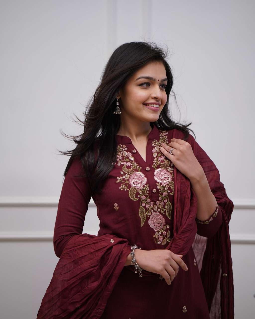 Designer Embroidered Kurta Set with Dupatta – Elegant Party & Festive Wear for Women (BLACKLUXE CRAFTS) - BLACKLUXECRAFTS