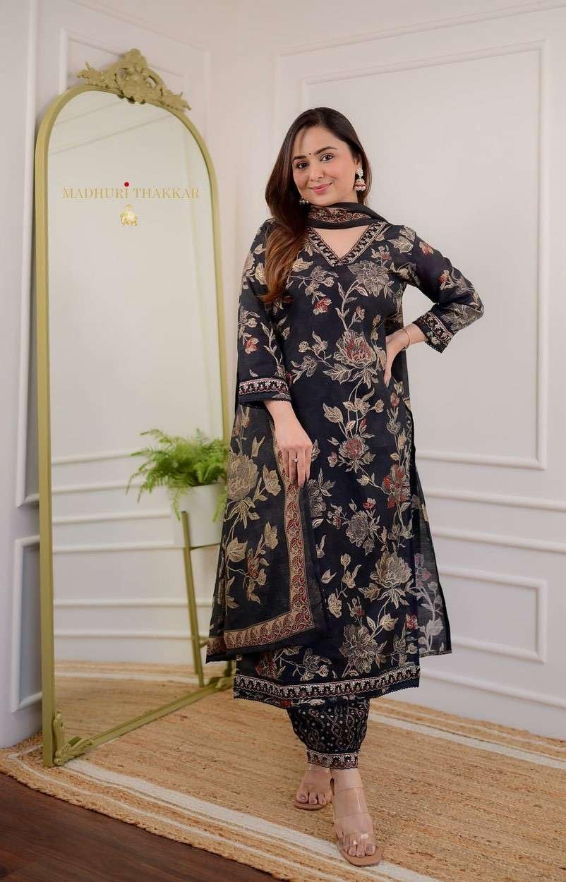 Black Floral Printed Kurta Set with Dupatta – Women’s Ethnic Suit for Festive & Casual Wear (BLACKLUXE CRAFTS) - BLACKLUXECRAFTS
