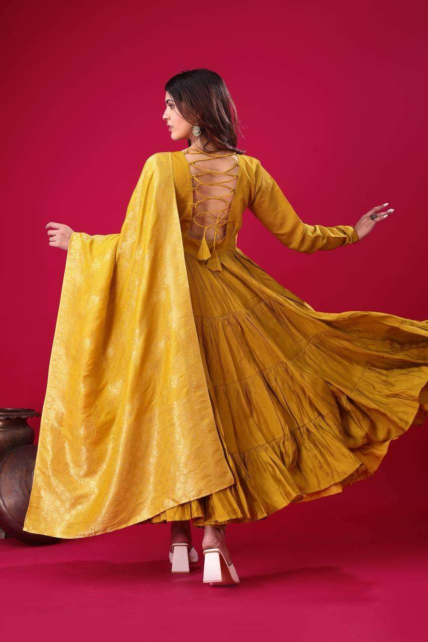 Anarkali Suit with Dupatta – Long Flared Ethnic Party Wear Dress for Women
(BLACKLUXE CRAFTS) - BLACKLUXECRAFTS