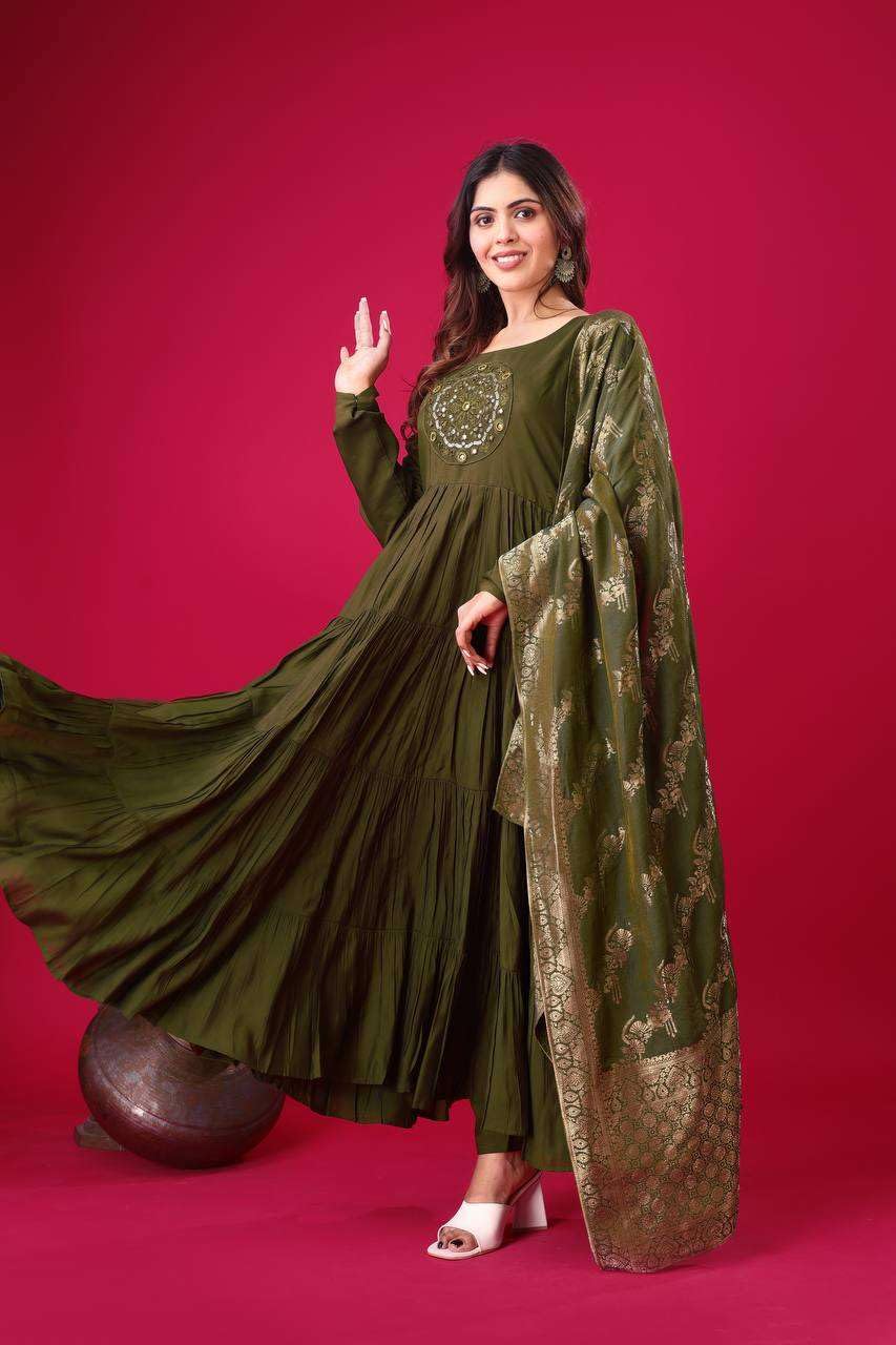 Anarkali Suit with Dupatta – Long Flared Ethnic Party Wear Dress for Women
(BLACKLUXE CRAFTS) - BLACKLUXECRAFTS