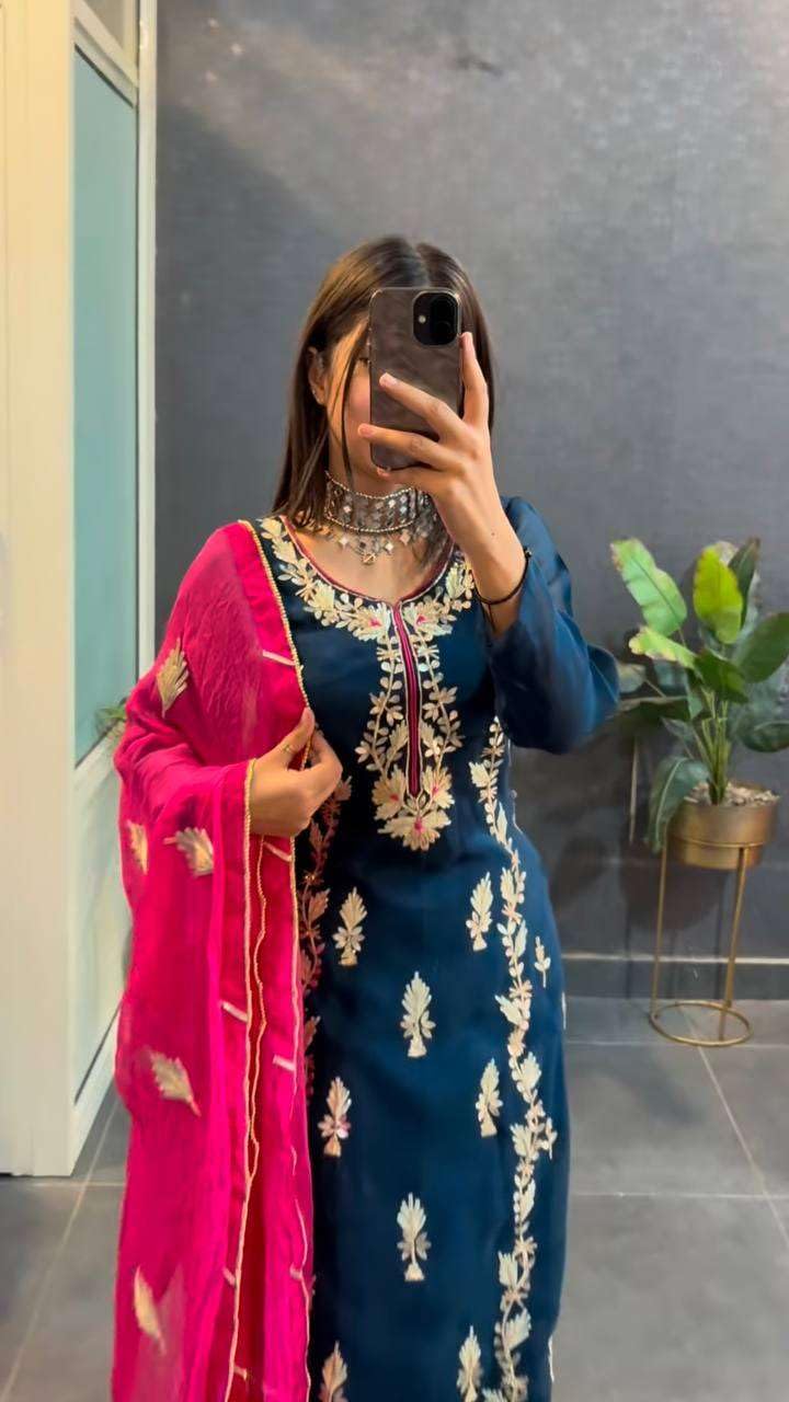 c999b988-5bc7-4462-ac8a-2a8a7428dddf