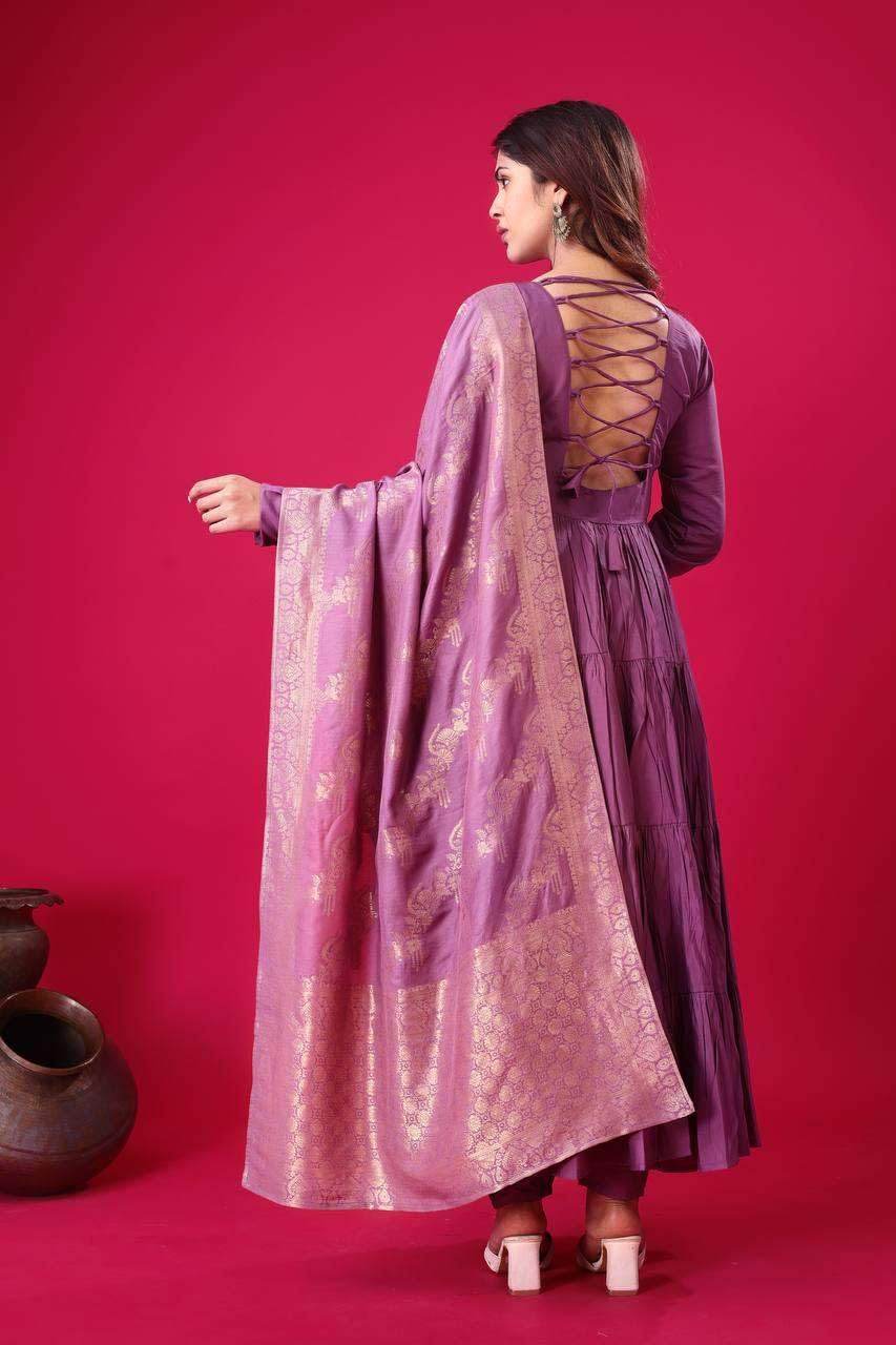 Anarkali Suit with Dupatta – Long Flared Ethnic Party Wear Dress for Women
(BLACKLUXE CRAFTS) - BLACKLUXECRAFTS