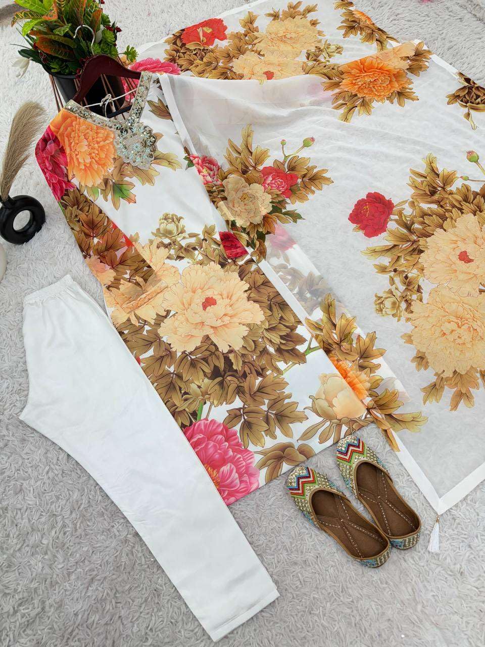 Black Floral Printed Suit Set with Dupatta – Elegant Indian Ethnic Wear for Parties & Festive Occasions (BLACKLUXE CRAFTS) - BLACKLUXECRAFTS