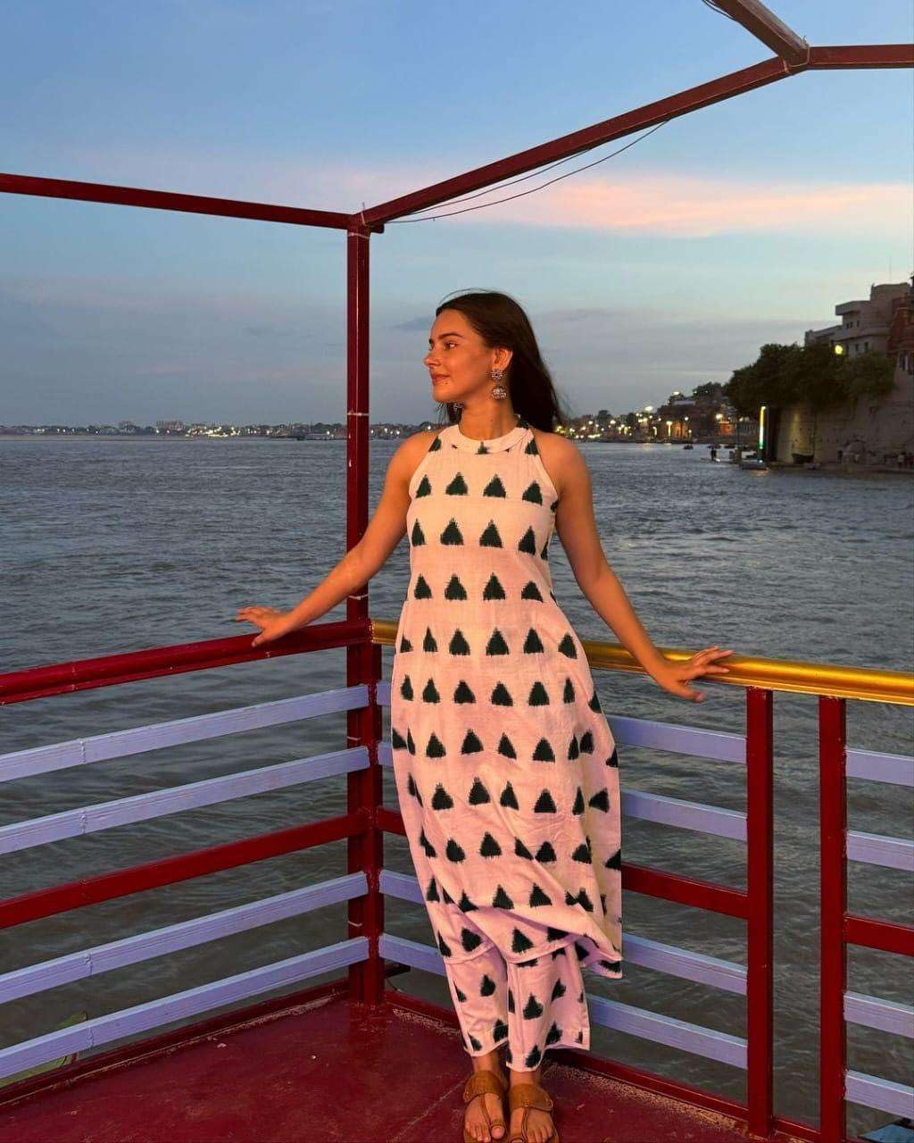 Women’s White Cotton Kurta Set with Green Print – Sleeveless Summer Ethnic Wear with Pants (BLACKLUXE CRAFTS) - BLACKLUXECRAFTS