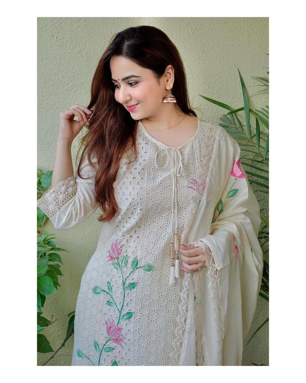Women's Cotton Hand-Painted Chicken Shifli Straight Kurti With Pant and Mulmul Dupatta Set (BLACKLUXE CRAFTS) - BLACKLUXECRAFTS