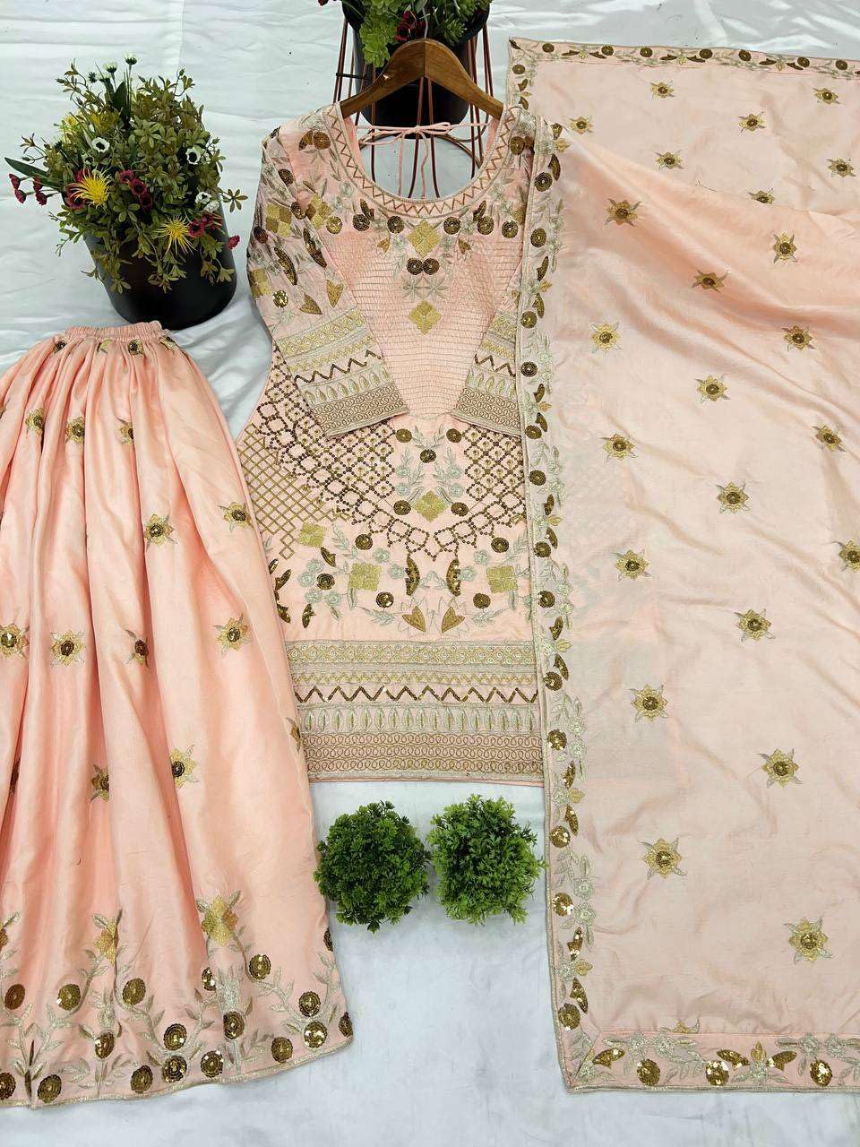 Peach Gold Embroidered Sharara Suit with Dupatta – Luxury Wedding Party Wear Indian Outfit for Women
(BLACKLUXE CRAFTS) - BLACKLUXECRAFTS