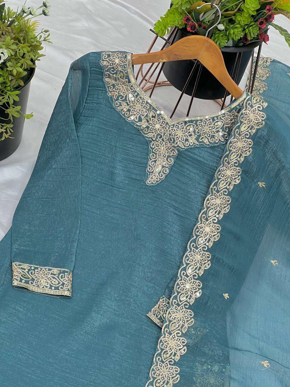 Organza Sharara Suit with Zari Embroidery & Lace Dupatta | Festive & Wedding Wear
(BLACKLUXE CRAFTS) - BLACKLUXECRAFTS
