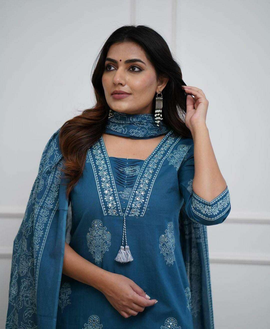 Embroidered Cotton Kurta Set with Dupatta – Elegant Indian Ethnic Wear for Women (BLACKLUXE CRAFTS) - BLACKLUXECRAFTS