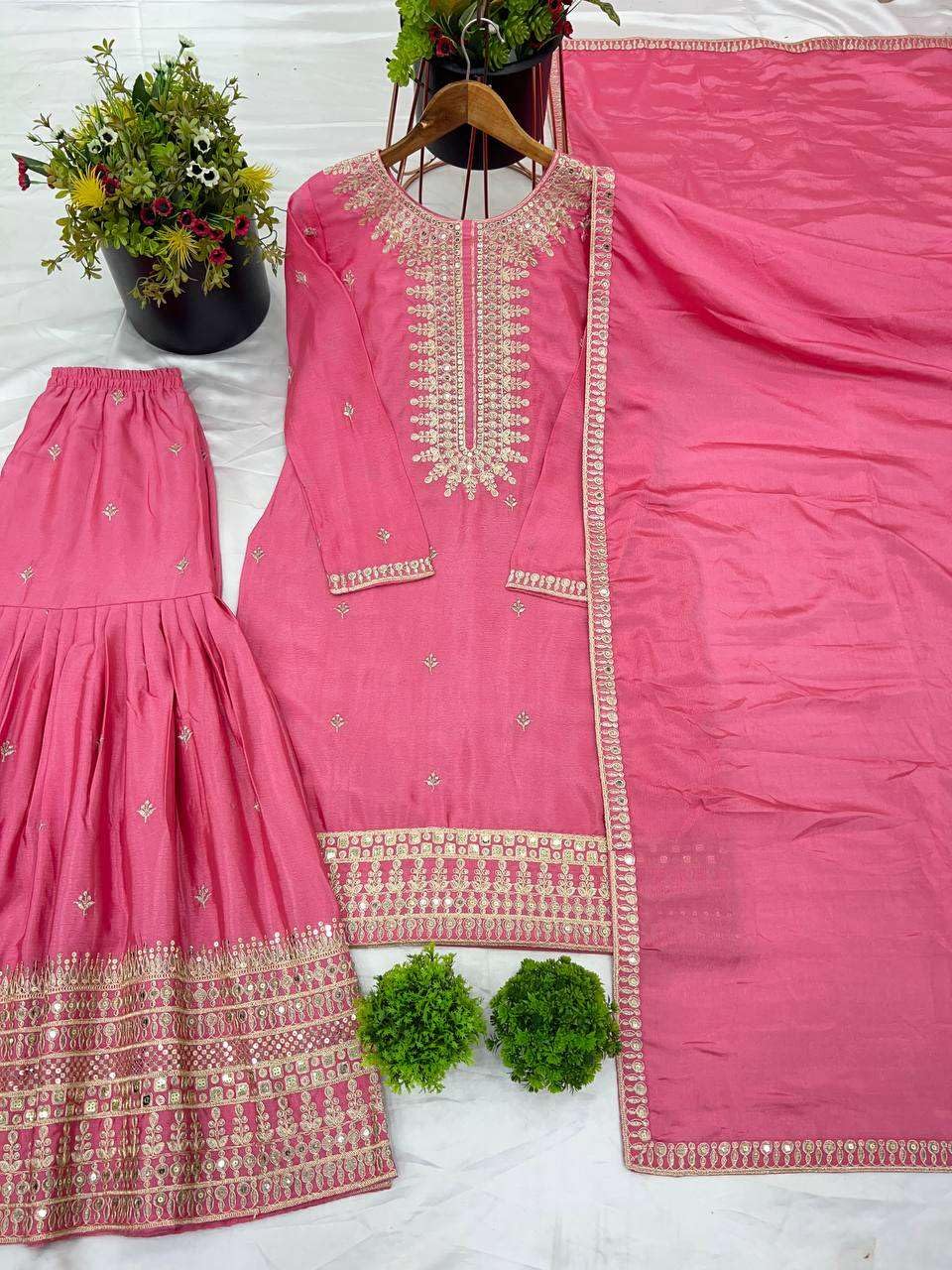Embroidered Sharara Suit with Dupatta – Elegant Party Wear Indian Outfit for Women
(BLACKLUXE CRAFTS) - BLACKLUXECRAFTS