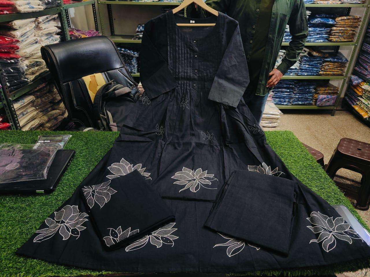 Embroidered Cotton Kurta Set with Dupatta – Elegant Party & Festive Wear for Women (BLACKLUXE CRAFTS) - BLACKLUXECRAFTS