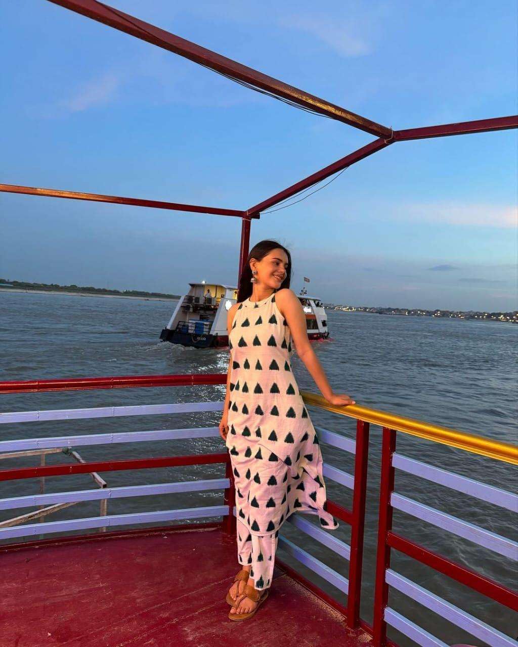 Women’s White Cotton Kurta Set with Green Print – Sleeveless Summer Ethnic Wear with Pants (BLACKLUXE CRAFTS) - BLACKLUXECRAFTS