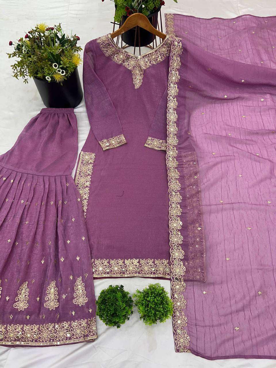 Organza Sharara Suit with Zari Embroidery & Lace Dupatta | Festive & Wedding Wear
(BLACKLUXE CRAFTS) - BLACKLUXECRAFTS