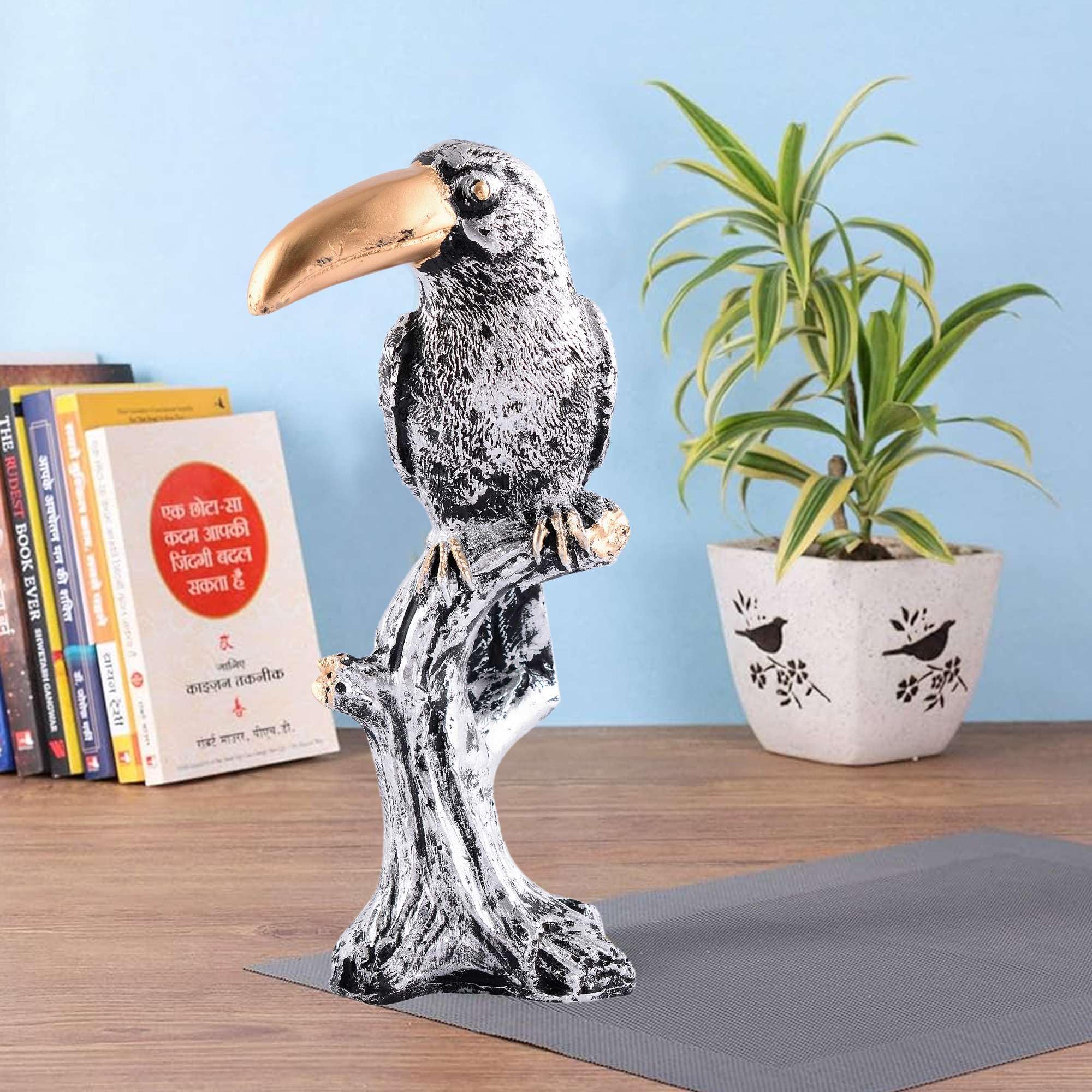 Handcrafted Toucan Bird Figurine – Resin Tropical Bird Statue with Golden Beak for Home & Office Décor (BLACKLUXE CRAFTS) - BLACKLUXECRAFTS