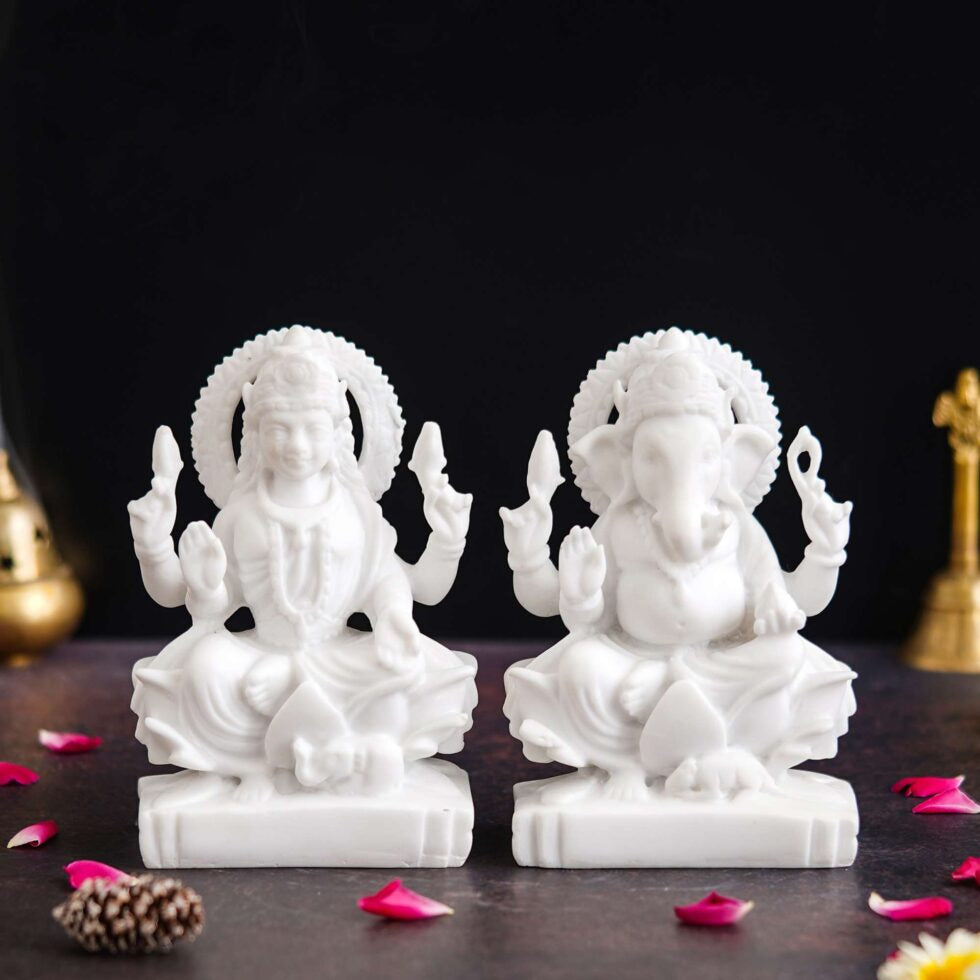 White Marble Finish Lord Ganesha & Goddess Lakshmi Idol Set | Hindu God Statues for Home Décor & Puja
(BLACKLUXE CRAFTS) - BLACKLUXECRAFTS