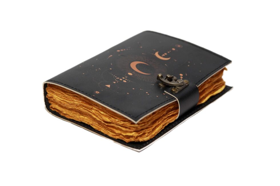 Triple Moon Phase Leather Journal – Handmade Celestial Notebook with Lock | Wiccan Grimoire, Astrology Book of Shadows, Gothic Writing Diary  (BLACKLUXE CRAFTS) - BLACKLUXECRAFTS