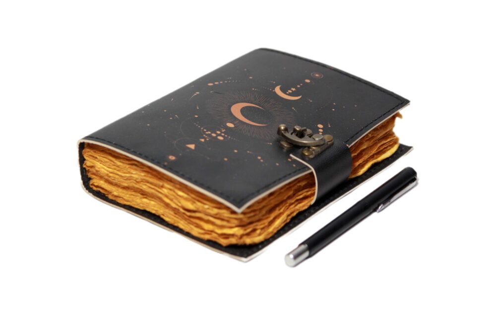 Triple Moon Phase Leather Journal – Handmade Celestial Notebook with Lock | Wiccan Grimoire, Astrology Book of Shadows, Gothic Writing Diary  (BLACKLUXE CRAFTS) - BLACKLUXECRAFTS