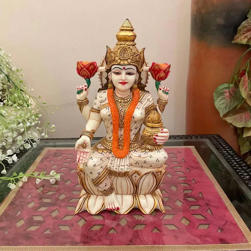 Seated Goddess Lakshmi Maa Idol – Handmade Devi Statue of Prosperity, Wealth & Good Fortune for Pooja, Temple & Home Decor
(BLACKLUXE CRAFTS) - BLACKLUXECRAFTS
