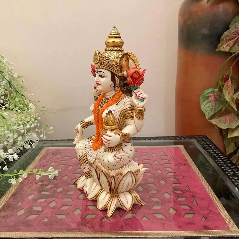 Seated Goddess Lakshmi Maa Idol – Handmade Devi Statue of Prosperity, Wealth & Good Fortune for Pooja, Temple & Home Decor
(BLACKLUXE CRAFTS) - BLACKLUXECRAFTS
