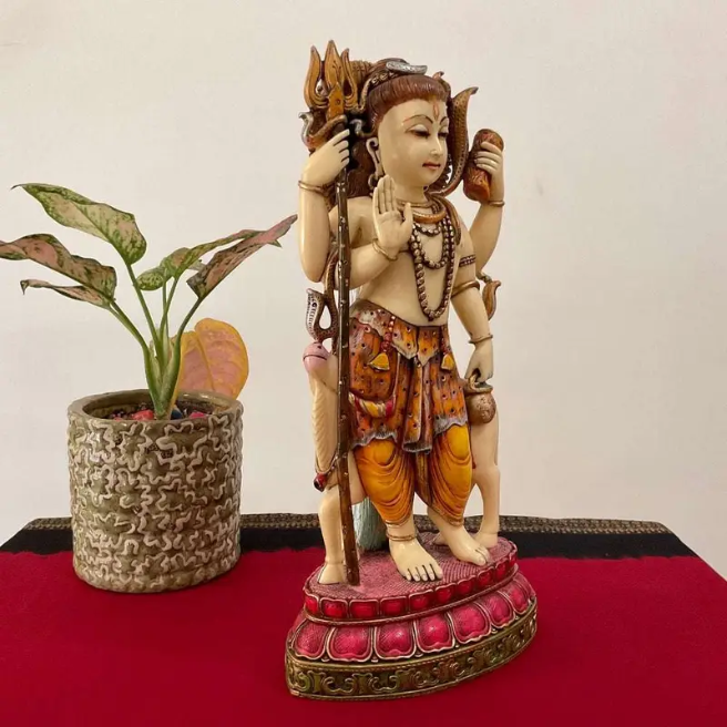 Handcrafted Lord Dattatreya Idol Statue – Hindu God Trinity (Brahma, Vishnu, Shiva) – Resin Figurine for Home Temple, Meditation & Gifting (BLACKLUXE CRAFTS) - BLACKLUXECRAFTS