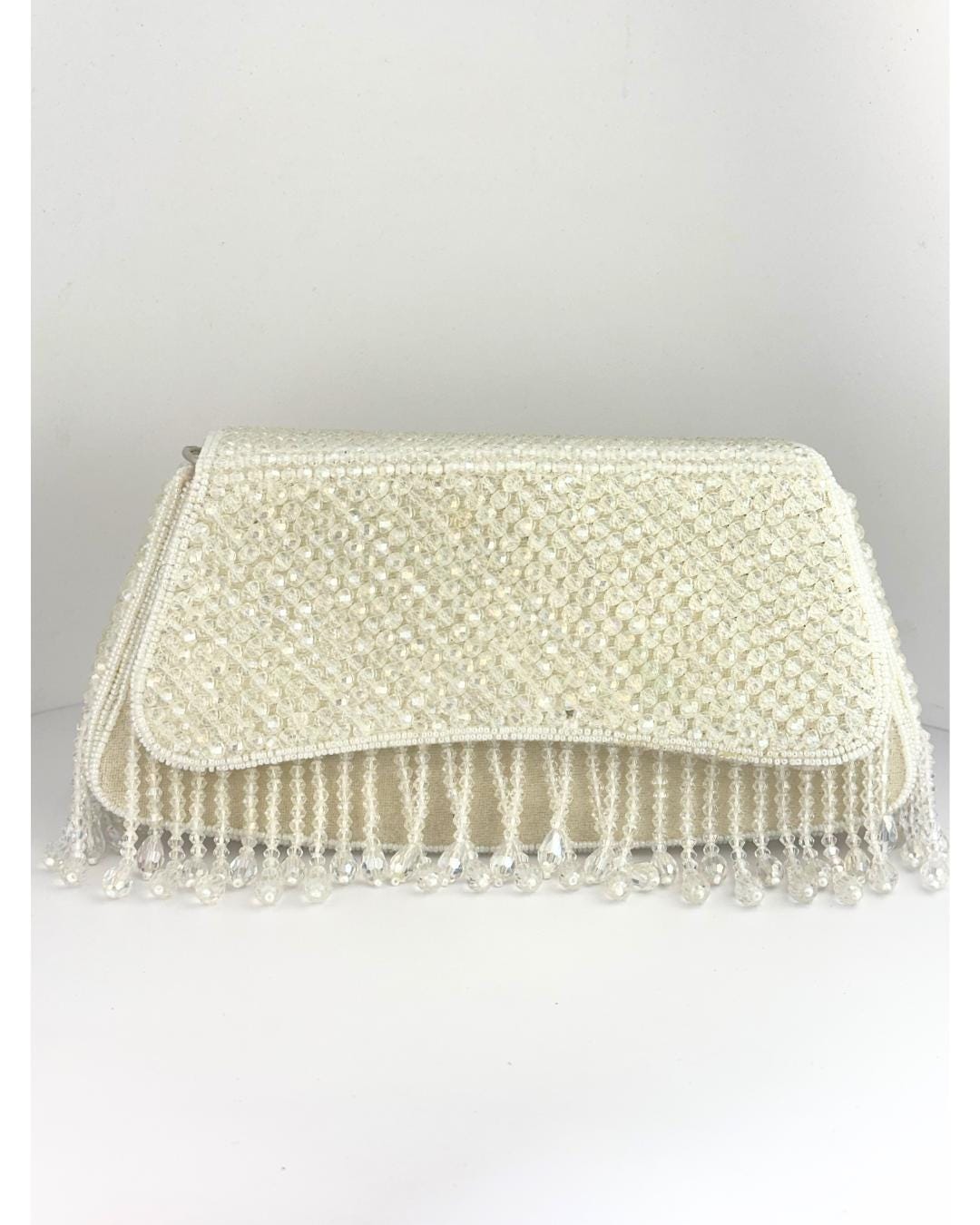 Elegant White Beaded Clutch Bag with Crystal and Pearl Fringe – Luxury Bridal & Evening Purse for Women (BLACKLUXE CRAFTS)