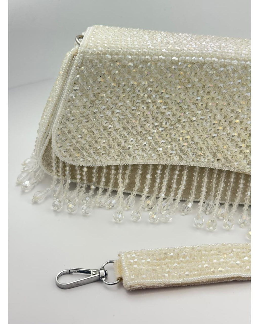 Elegant White Beaded Clutch Bag with Crystal and Pearl Fringe – Luxury Bridal & Evening Purse for Women (BLACKLUXE CRAFTS)