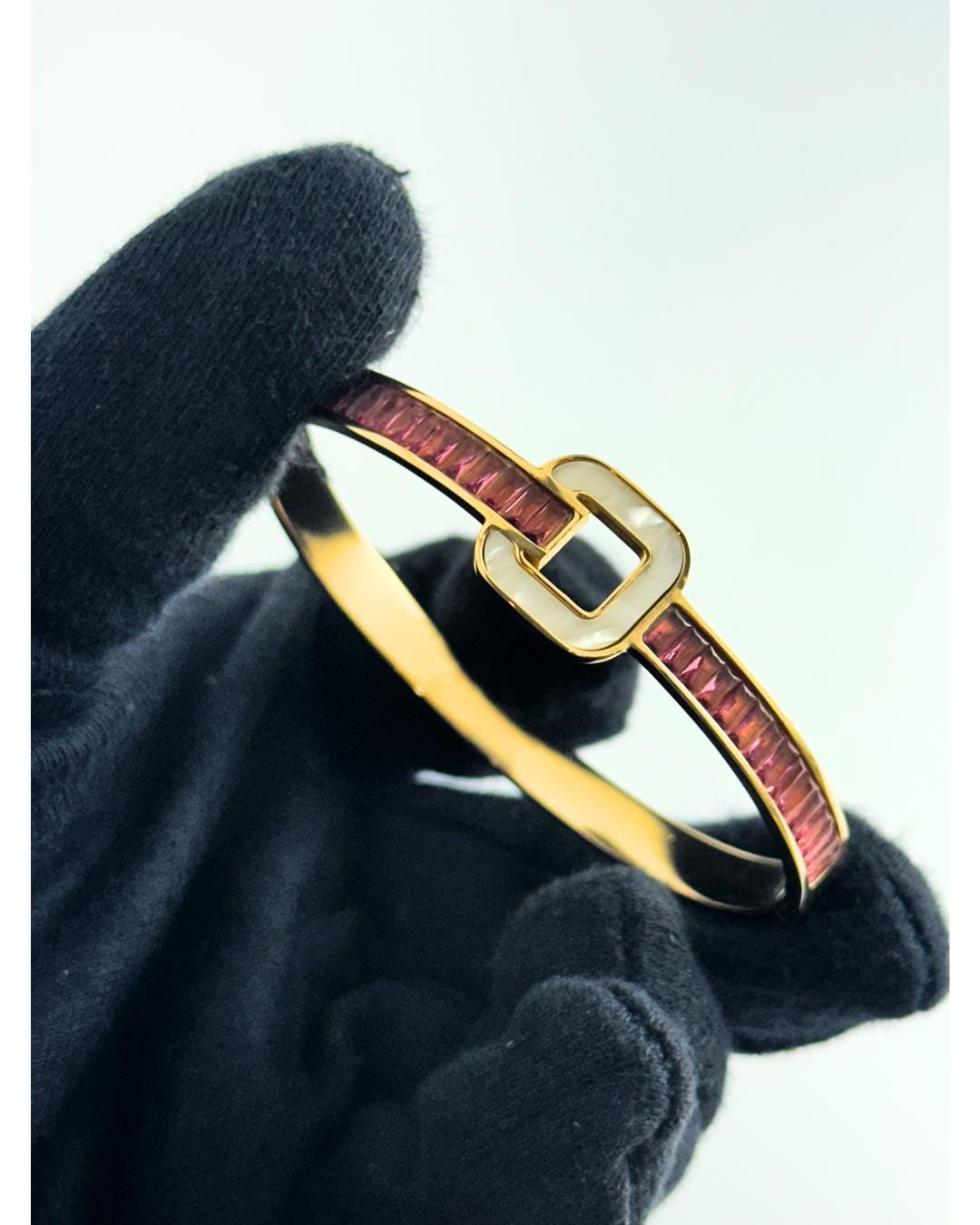 Elegant Gold-Plated Bangle Bracelet with Red Crystal Inlay and Buckle Design – Luxury Adjustable Fashion Jewelry for Women (BLACKLUXE CRAFTS)