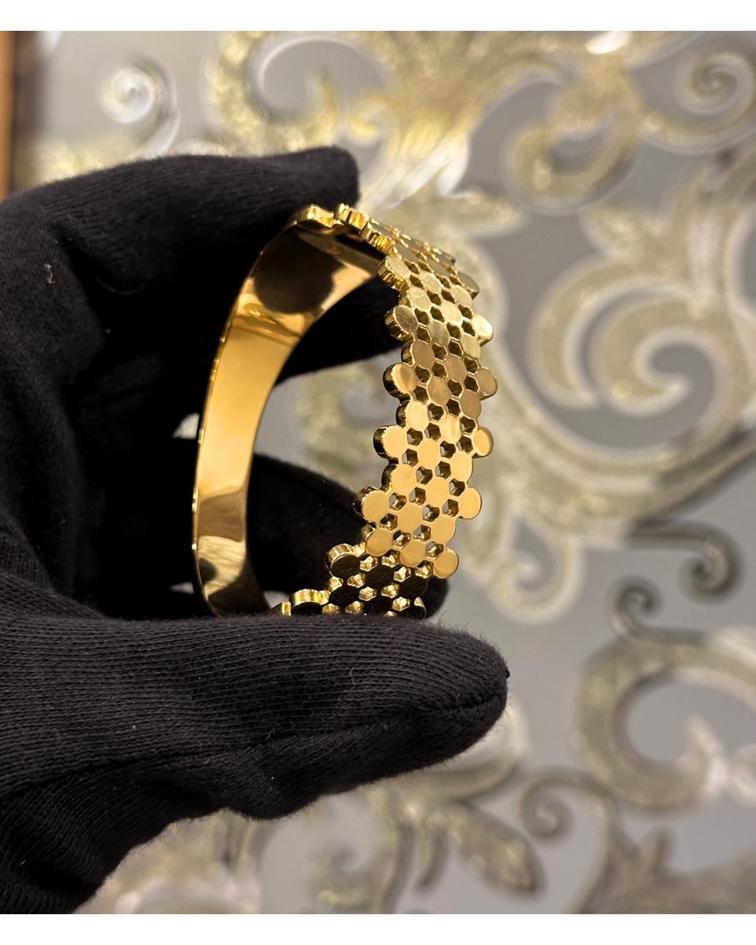 Luxury Gold-Plated Geometric Cuff Bracelet – Elegant Adjustable Bangle for Women’s Fashion & Special Occasions (BLACKLUXE CRAFTS)