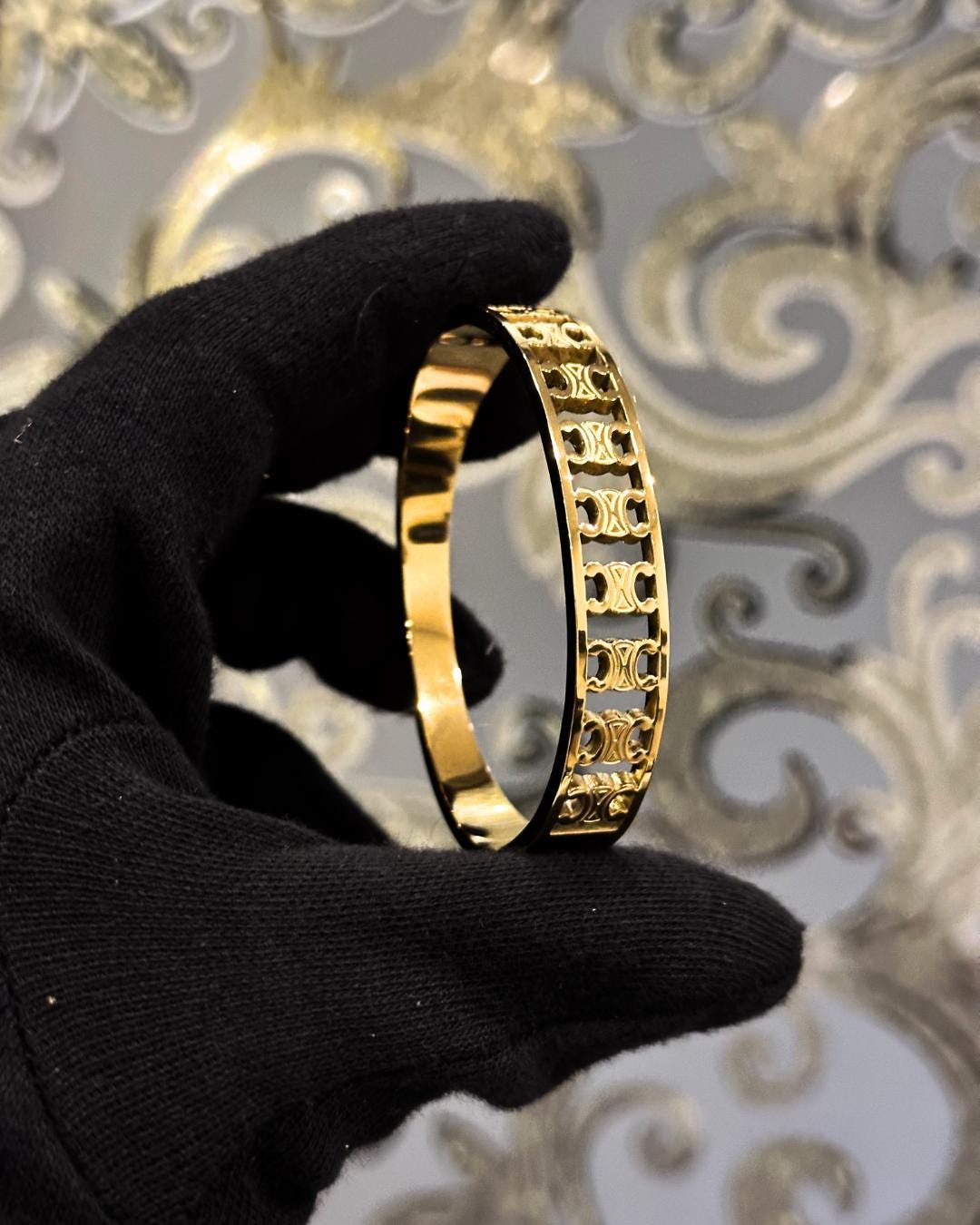 Elegant Gold-Plated Cutout Cuff Bracelet – Luxury Geometric Adjustable Bangle for Women’s Fashion & Special Occasions (BLACKLUXE CRAFTS)