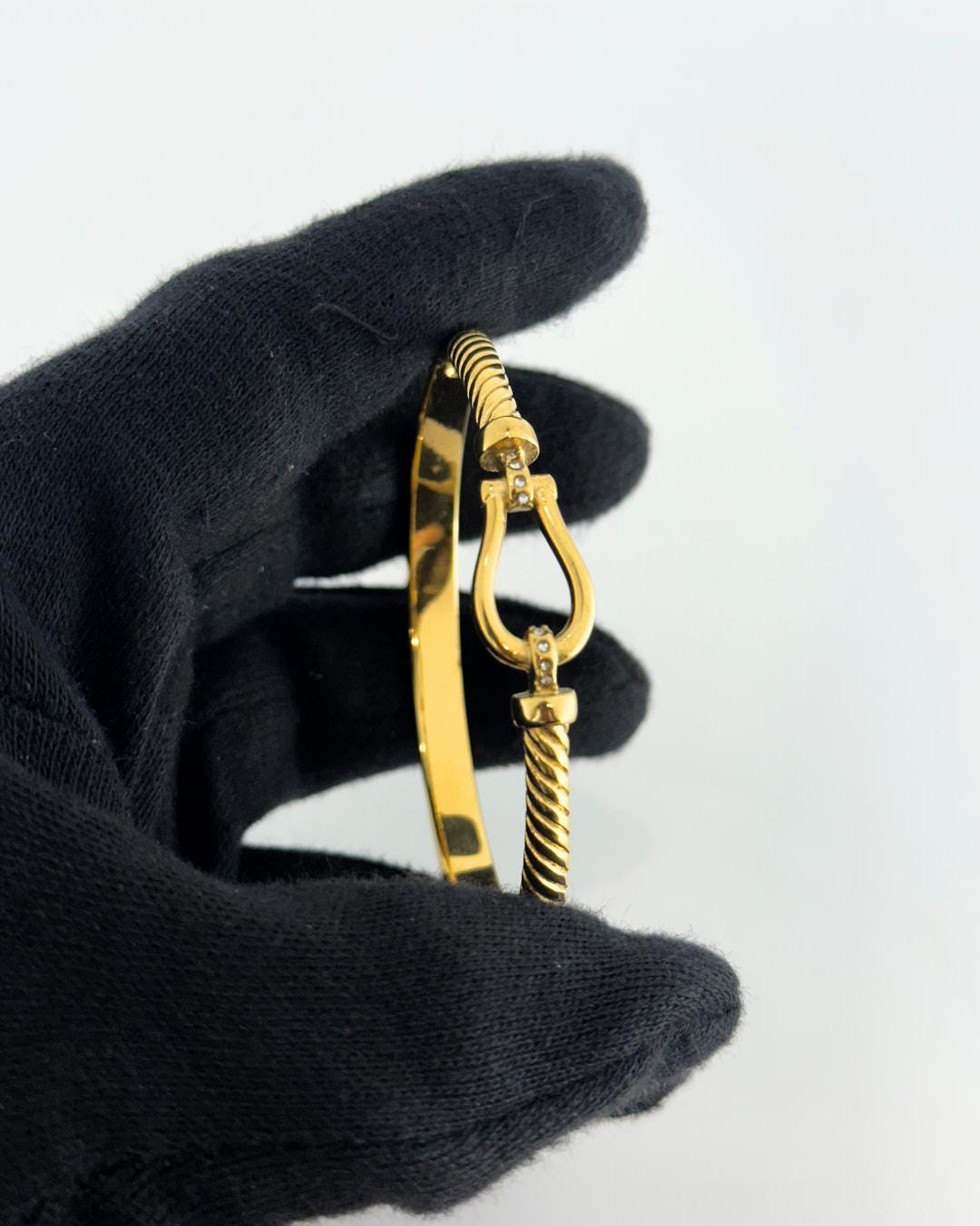 Elegant Gold-Plated Cuff Bracelet with Textured Rope Design – Minimalist Adjustable Bangle for Women’s Fashion & Everyday Wear (BLACKLUXE CRAFTS)