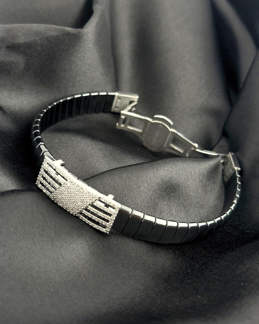 Luxury Black Stainless Steel Bracelet with Diamond-Cut Crystal Plate – Modern Unisex Adjustable Fashion Bangle (BLACKLUXE CRAFTS)