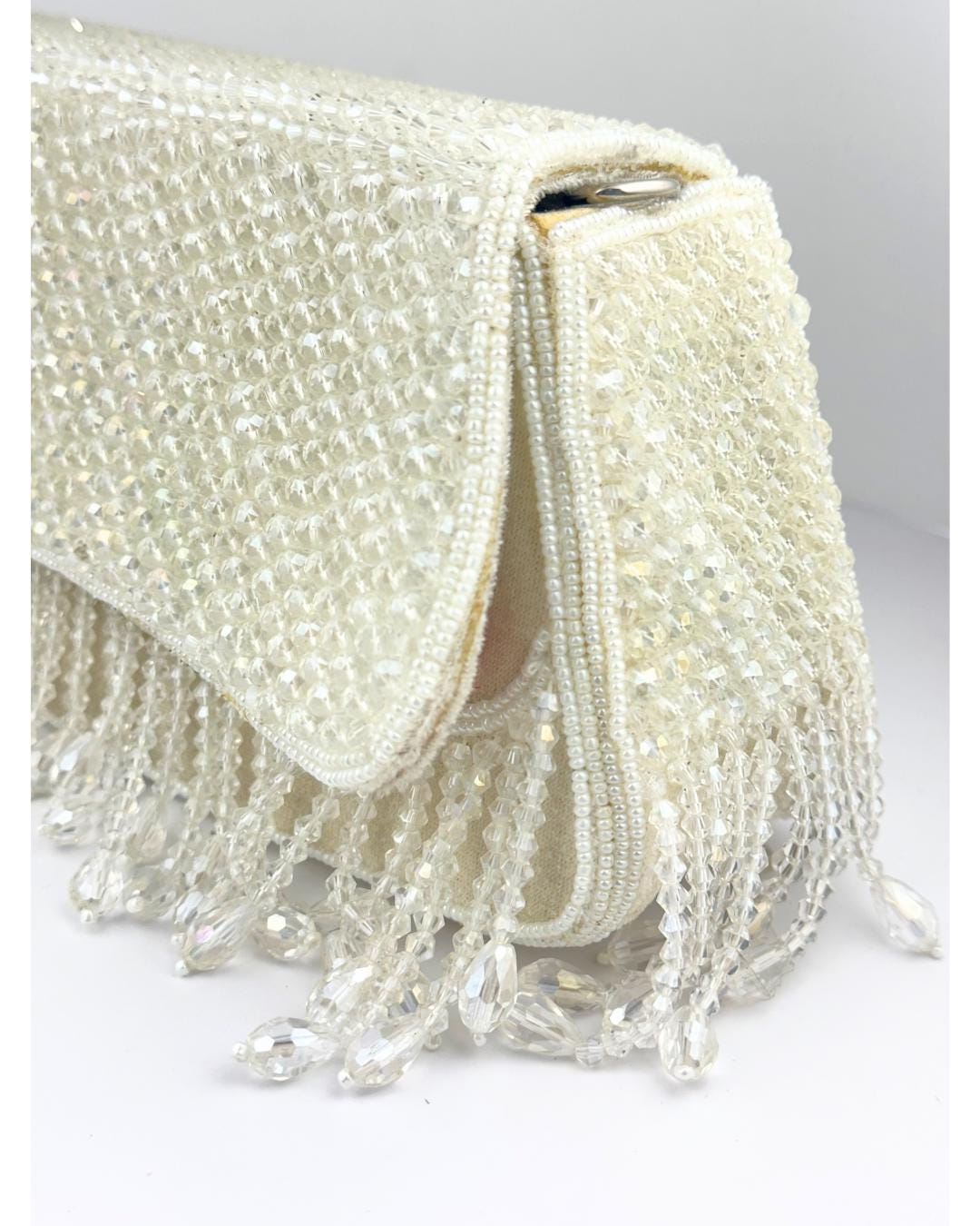 Elegant White Beaded Clutch Bag with Crystal and Pearl Fringe – Luxury Bridal & Evening Purse for Women (BLACKLUXE CRAFTS)