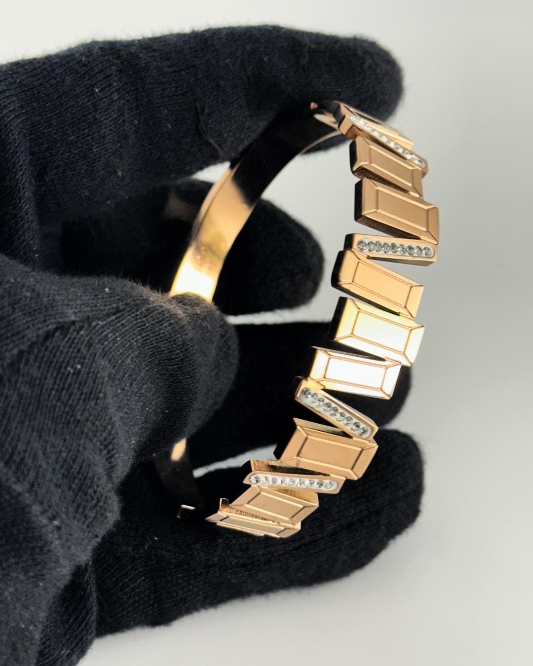 Elegant Rose Gold Geometric Cuff Bracelet with Crystal Accents – Luxury Adjustable Bangle for Women’s Fashion & Special Occasions (BLACKLUXE CRAFTS)