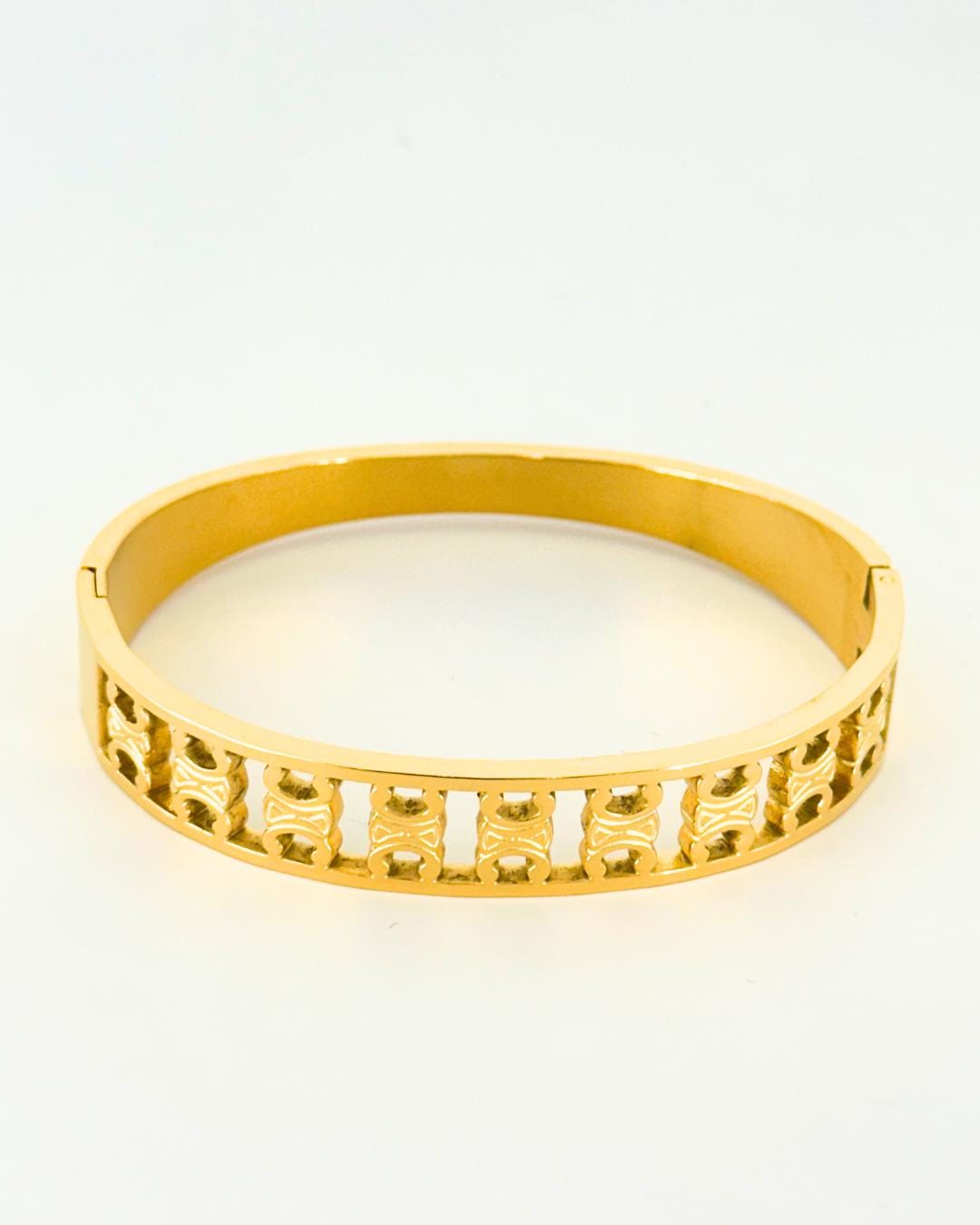 Elegant Gold-Plated Cutout Cuff Bracelet – Luxury Geometric Adjustable Bangle for Women’s Fashion & Special Occasions (BLACKLUXE CRAFTS)