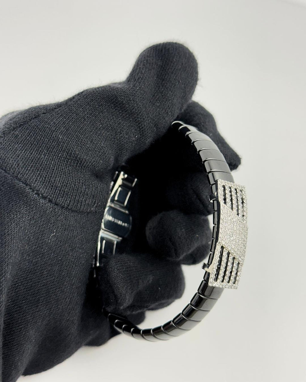 Luxury Black Stainless Steel Bracelet with Diamond-Cut Crystal Plate – Modern Unisex Adjustable Fashion Bangle (BLACKLUXE CRAFTS)