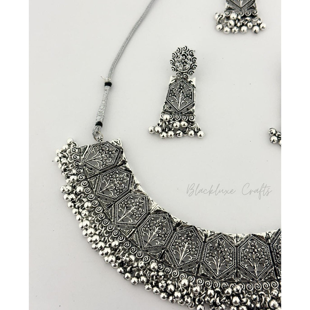 Traditional Oxidized Silver Plated Jewelry Set – Handcrafted Statement Necklace with Matching Earrings & Maang Tikka for Women’s Ethnic & Festive Wear (BLACKLUXE CRAFTS)
