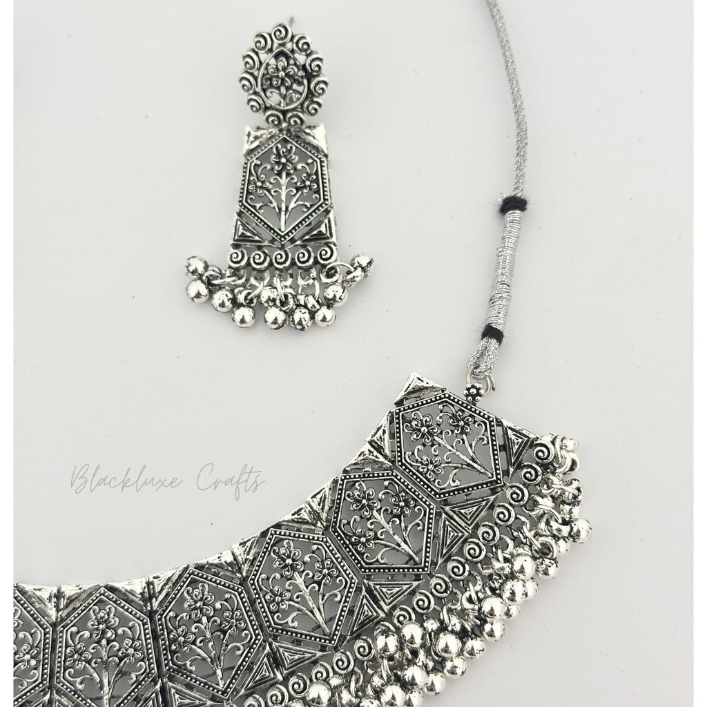 Traditional Oxidized Silver Plated Jewelry Set – Handcrafted Statement Necklace with Matching Earrings & Maang Tikka for Women’s Ethnic & Festive Wear (BLACKLUXE CRAFTS)